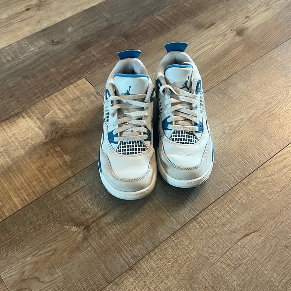 Like New Retro Jordans
